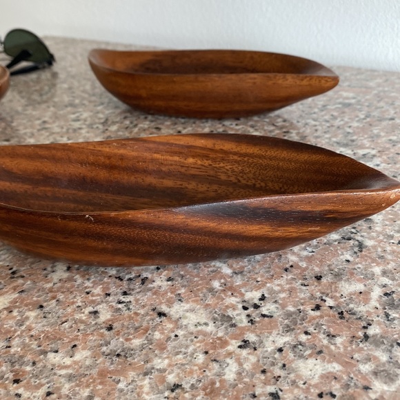 Handcarved Monkey Pod Bowls - Picture 7 of 16